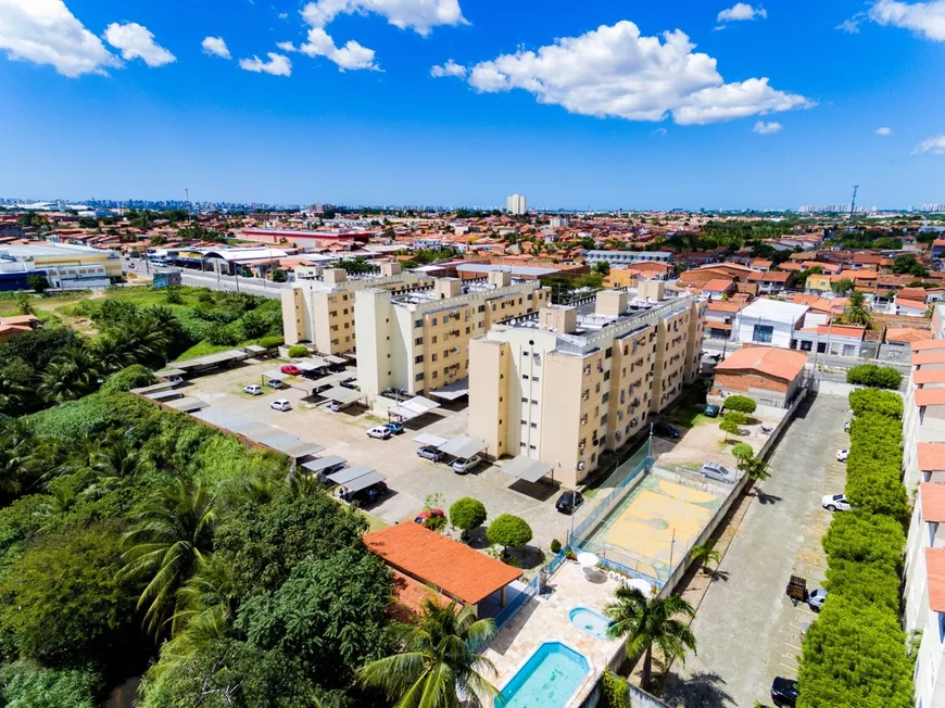 Foto 1 de Apartamento com 2 Quartos à venda, 48m² em Itaperi, Fortaleza