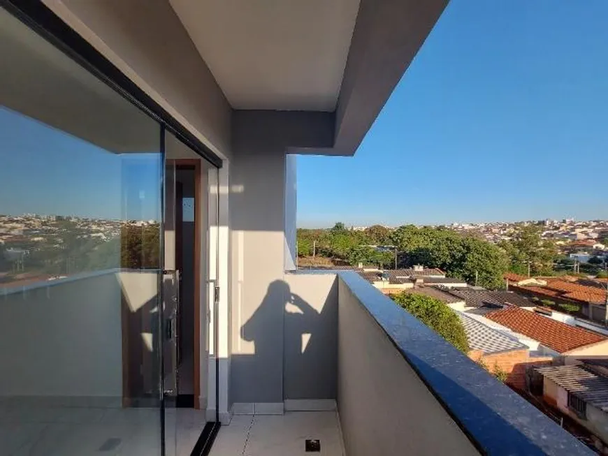 Foto 1 de Apartamento com 2 Quartos à venda, 56m² em Jaraguá, Uberlândia