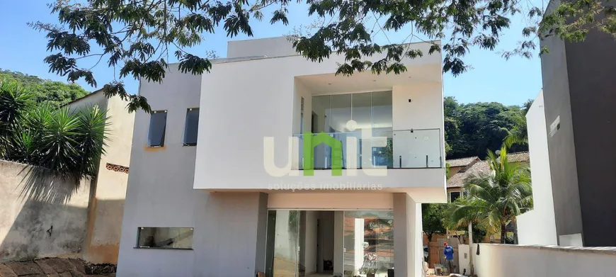 Foto 1 de Casa com 3 Quartos à venda, 121m² em Itaipu, Niterói