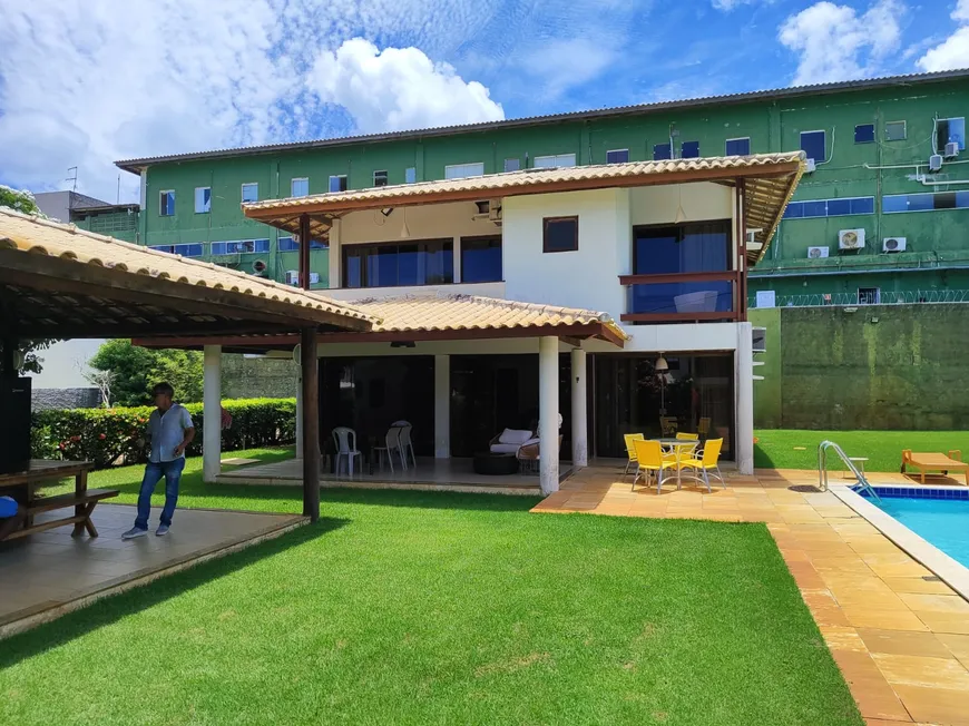 Foto 1 de Casa de Condomínio com 4 Quartos à venda, 500m² em Guarajuba, Camaçari