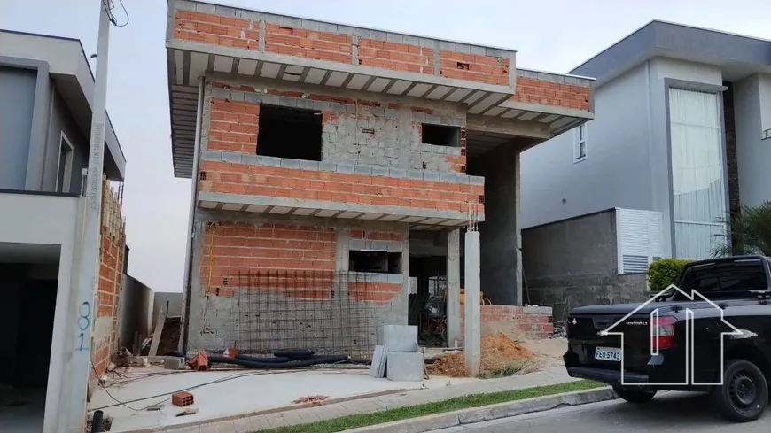 Foto 1 de Casa de Condomínio com 4 Quartos à venda, 230m² em Condomínio Residencial Mantiqueira, São José dos Campos