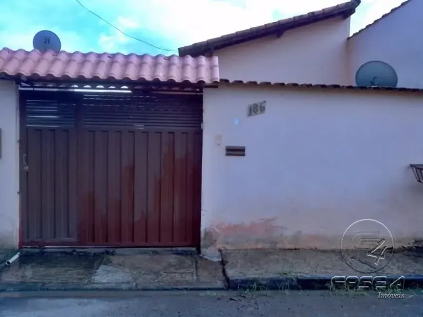 Foto 1 de Casa com 2 Quartos à venda, 65m² em Campo Alegre, Itatiaia