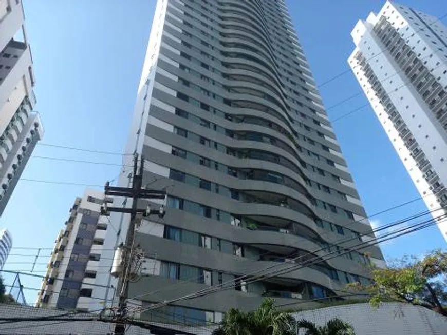 Foto 1 de Apartamento com 4 Quartos à venda, 122m² em Madalena, Recife