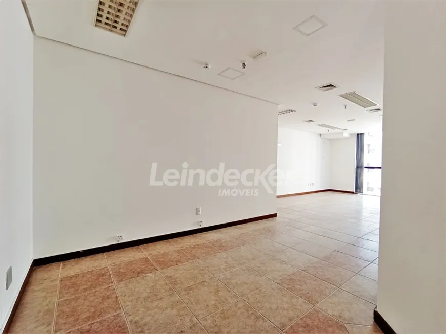 Foto 1 de Sala Comercial para alugar, 46m² em Moinhos de Vento, Porto Alegre