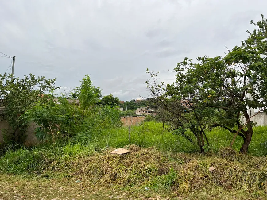 Foto 1 de Lote/Terreno à venda, 375m² em Pedra Branca, São Joaquim de Bicas