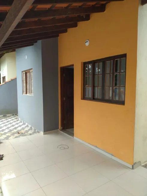 Foto 1 de Casa com 2 Quartos à venda, 64m² em Ivoty, Itanhaém