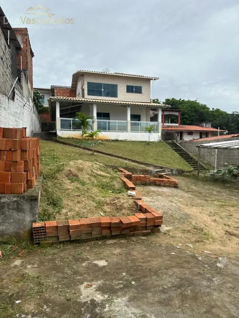 Foto 1 de Casa com 4 Quartos à venda, 220m² em Icarai, Caucaia