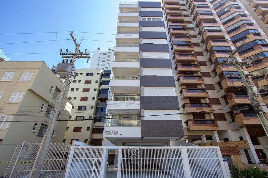 Foto 1 de Apartamento com 3 Quartos para alugar, 107m² em Praia Grande, Torres
