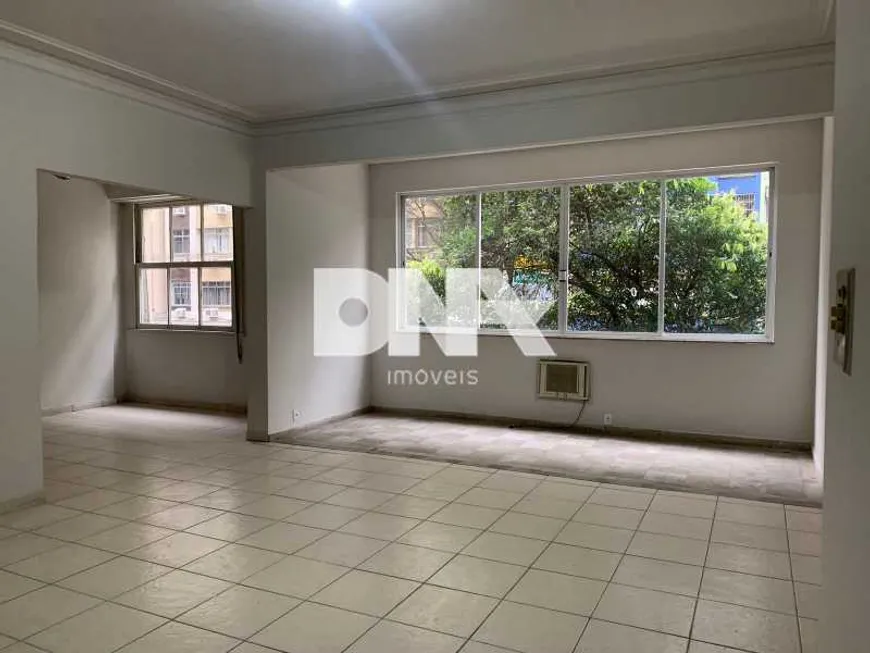 Foto 1 de Apartamento com 3 Quartos à venda, 140m² em Copacabana, Rio de Janeiro