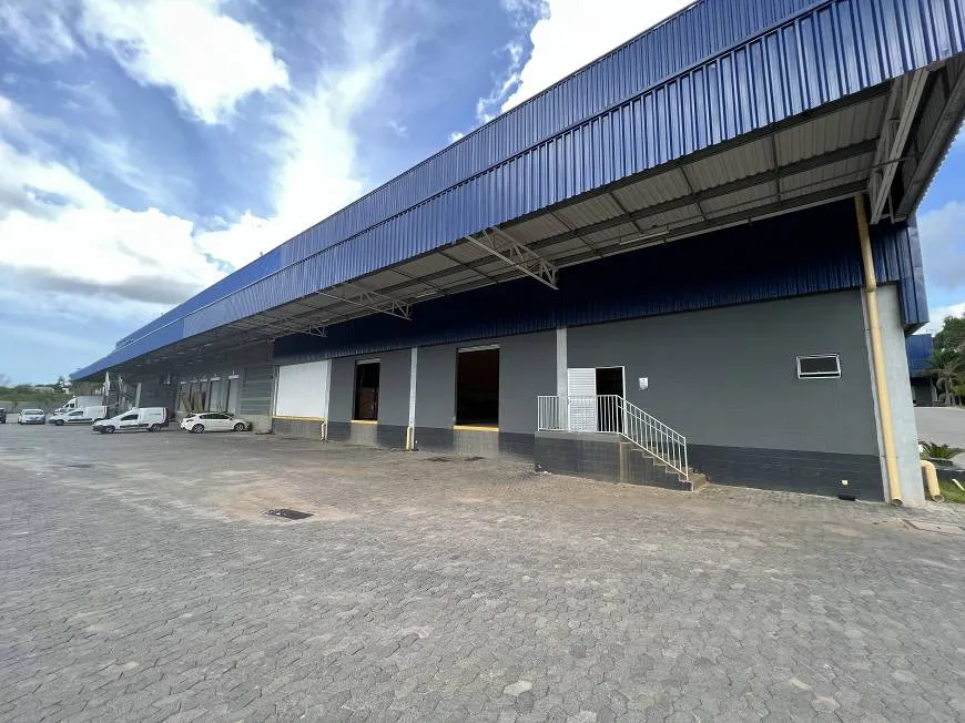 Foto 1 de Galpão/Depósito/Armazém para alugar, 1160m² em Civit II, Serra