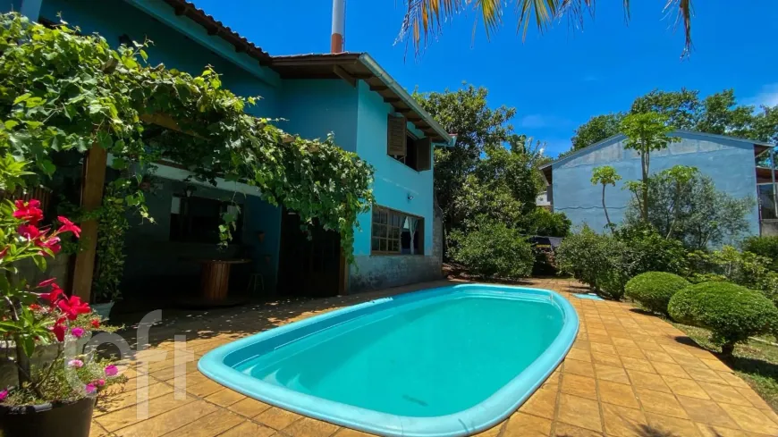 Foto 1 de Casa com 3 Quartos à venda, 180m² em Estância Velha, Canoas