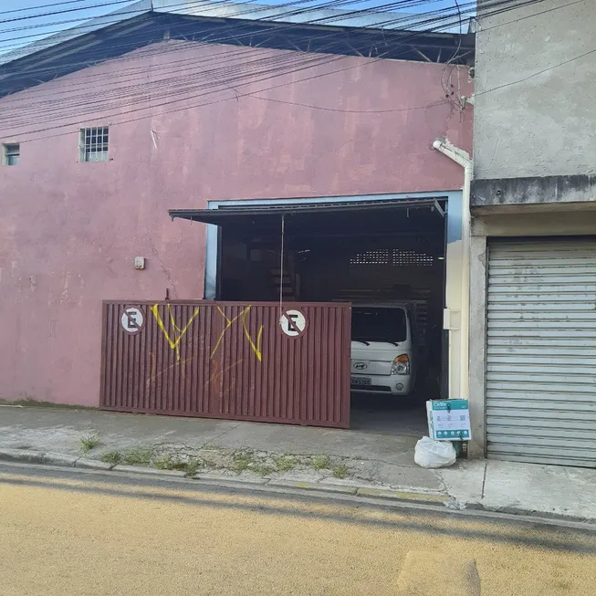 Foto 1 de Galpão/Depósito/Armazém com 1 Quarto para alugar, 350m² em Cidade Ariston Estela Azevedo, Carapicuíba