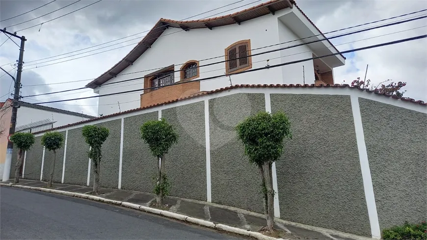 Foto 1 de Sobrado com 3 Quartos para venda ou aluguel, 400m² em Horto Florestal, São Paulo