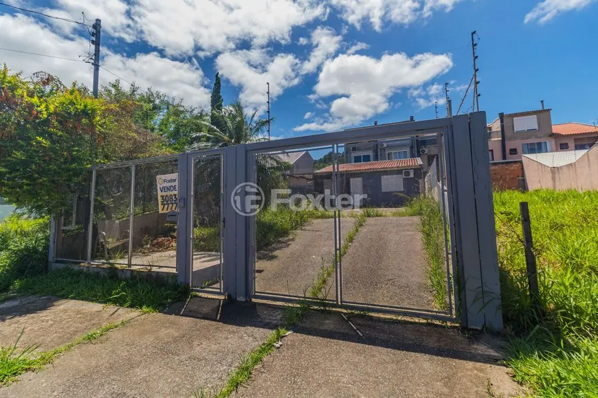 Foto 1 de Casa com 1 Quarto à venda, 44m² em Guarujá, Porto Alegre