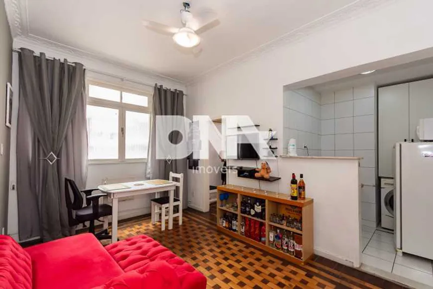 Foto 1 de Apartamento com 2 Quartos à venda, 60m² em Copacabana, Rio de Janeiro