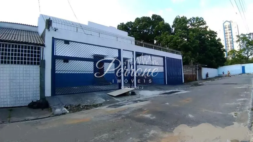 Foto 1 de Galpão/Depósito/Armazém à venda, 1000m² em Vila Carmosina, São Paulo