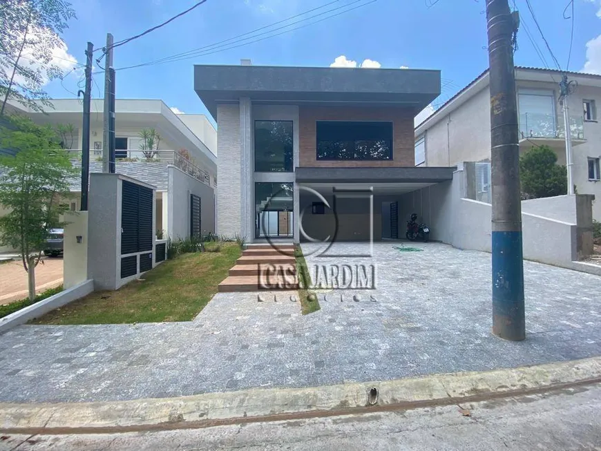 Foto 1 de Casa de Condomínio com 4 Quartos à venda, 330m² em Res.Tres Alphaville, Santana de Parnaíba