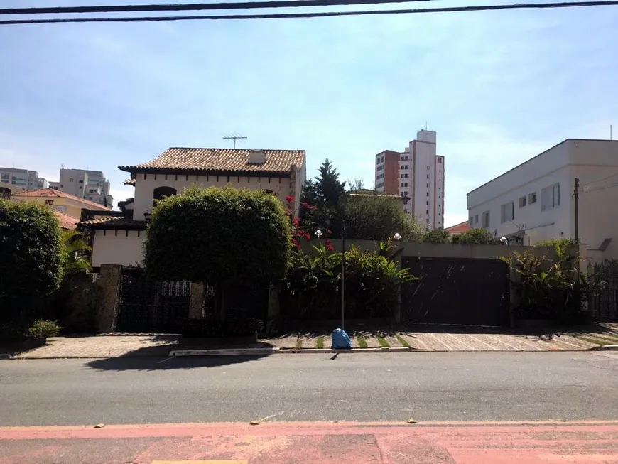 Foto 1 de Sobrado com 4 Quartos à venda, 500m² em Jardim Avelino, São Paulo