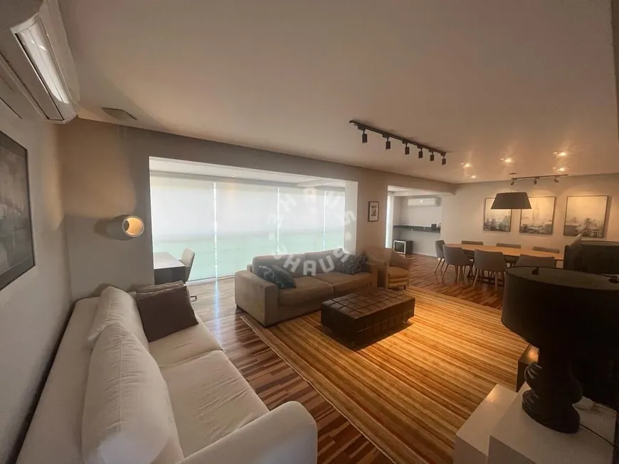 Foto 1 de Apartamento com 3 Quartos à venda, 142m² em Panamby, São Paulo