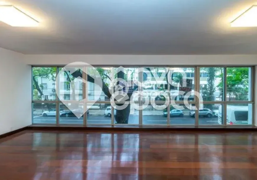 Foto 1 de Apartamento com 4 Quartos à venda, 222m² em Leblon, Rio de Janeiro
