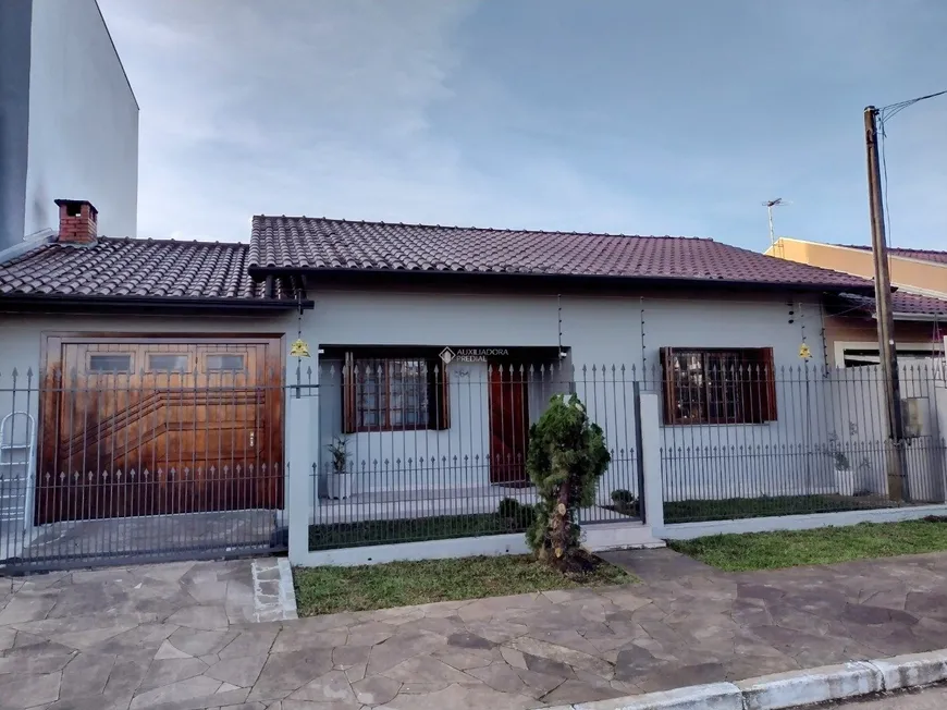 Foto 1 de Casa com 2 Quartos à venda, 94m² em Estância Velha, Canoas