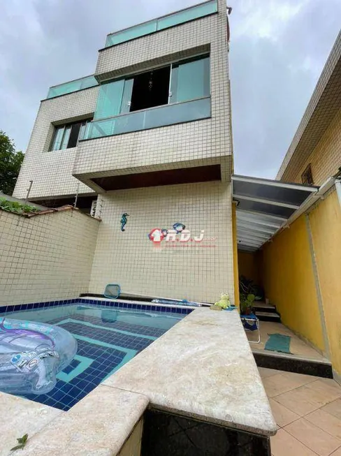 Foto 1 de Casa de Condomínio com 4 Quartos à venda, 184m² em Aparecida, Santos