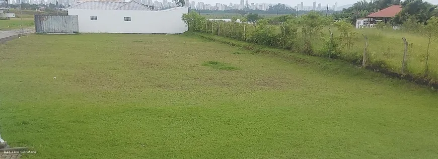 Foto 1 de Lote/Terreno à venda, 300m² em Sertão do Trombudo, Itapema