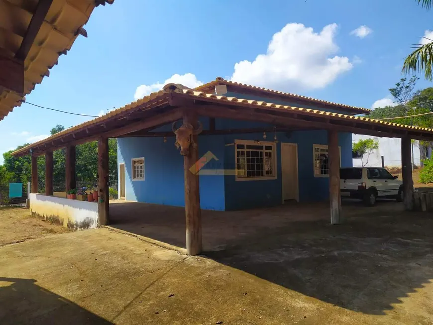 Foto 1 de Fazenda/Sítio com 3 Quartos à venda, 3000m² em Zona Rural, São Sebastião do Oeste