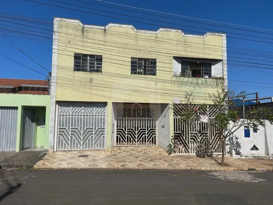 Foto 1 de Sobrado com 5 Quartos à venda, 260m² em Custódio Pereira, Uberlândia