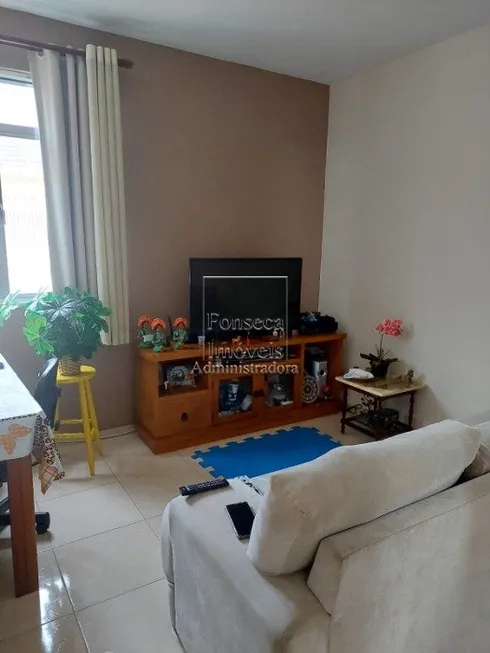 Foto 1 de Apartamento com 2 Quartos à venda, 50m² em Mosela, Petrópolis
