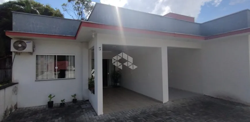 Foto 1 de Casa com 2 Quartos à venda, 83m² em Amizade, Jaraguá do Sul