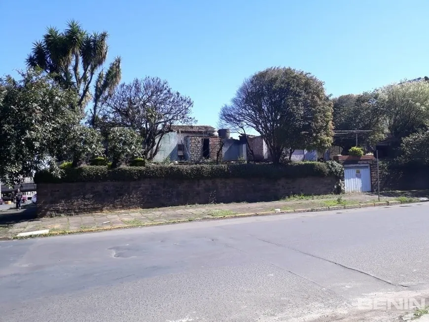 Foto 1 de Lote/Terreno à venda em Igara, Canoas