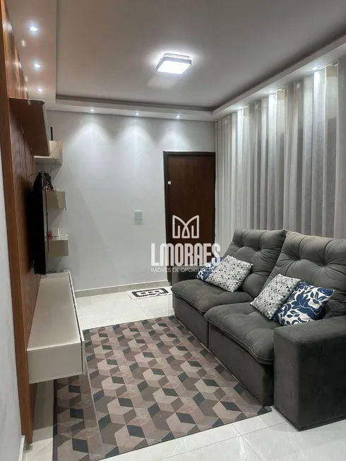 Foto 1 de Casa com 3 Quartos à venda, 183m² em Jardim das Palmeiras, Uberlândia