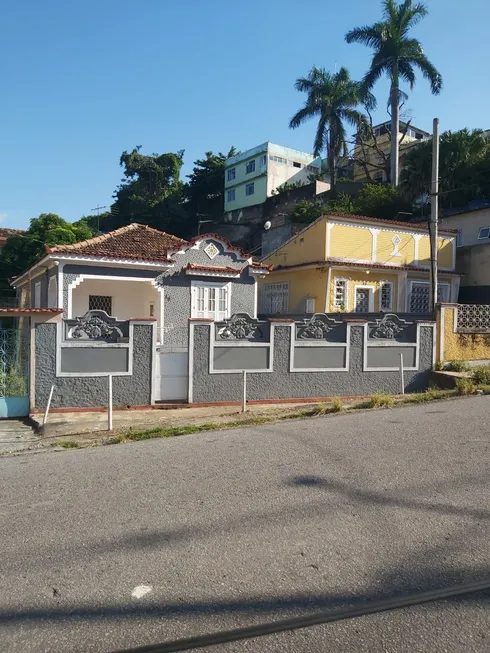 Foto 1 de Casa com 3 Quartos à venda, 400m² em Centro, Nilópolis