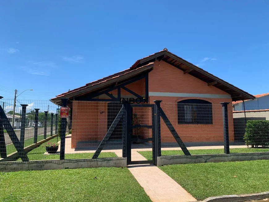 Foto 1 de Casa com 4 Quartos à venda, 170m² em Atlantida Sul, Osório