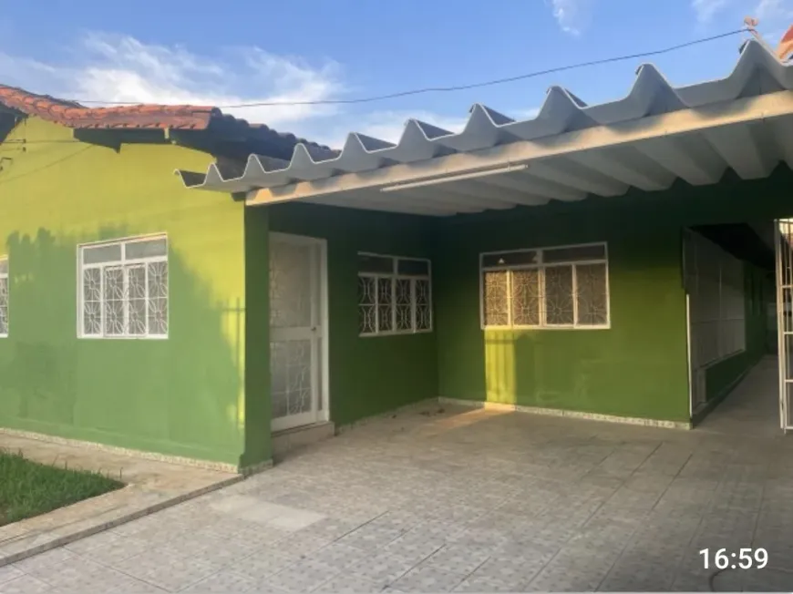 Foto 1 de Casa com 3 Quartos à venda, 140m² em Setor Bueno, Goiânia