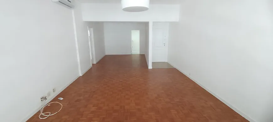 Foto 1 de Apartamento com 3 Quartos para venda ou aluguel, 154m² em Leblon, Rio de Janeiro