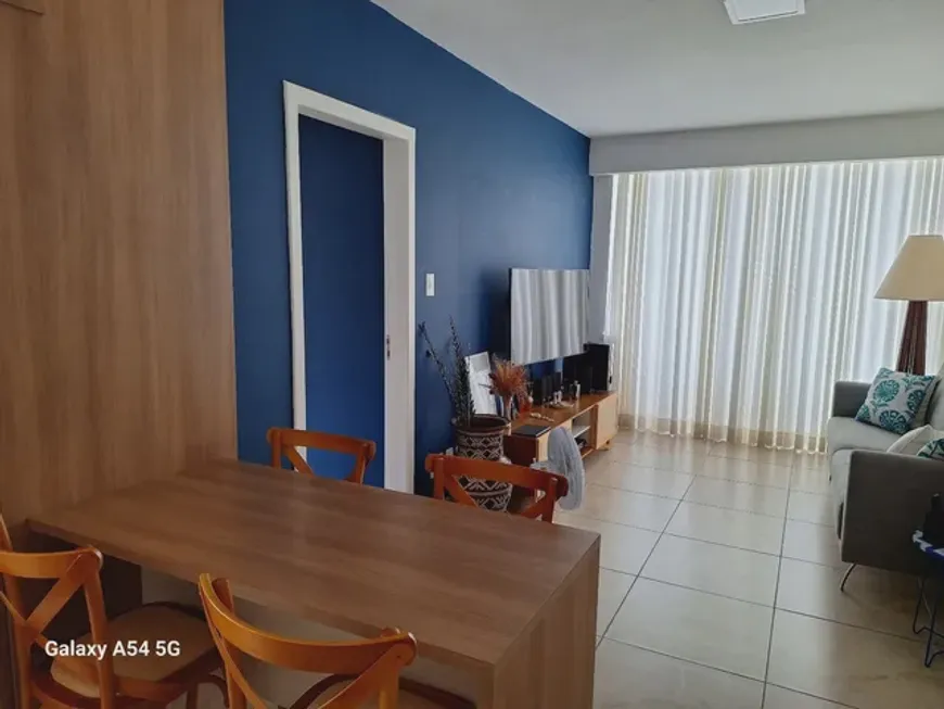 Foto 1 de Apartamento com 2 Quartos à venda, 69m² em Coqueiros, Florianópolis
