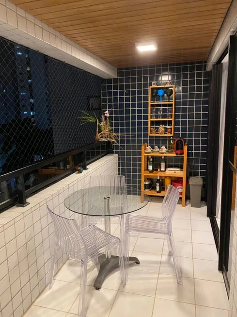 Foto 1 de Apartamento com 3 Quartos à venda, 98m² em Boa Viagem, Recife