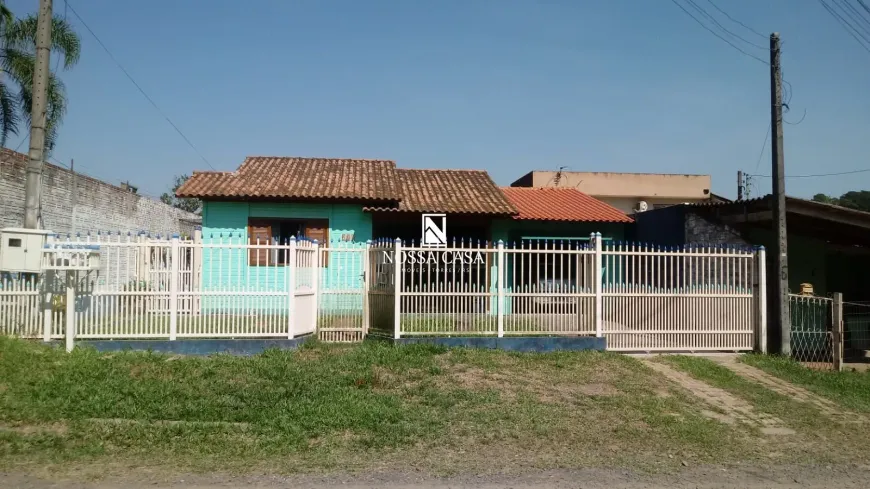 Foto 1 de Casa com 3 Quartos à venda, 100m² em Centenário, Torres
