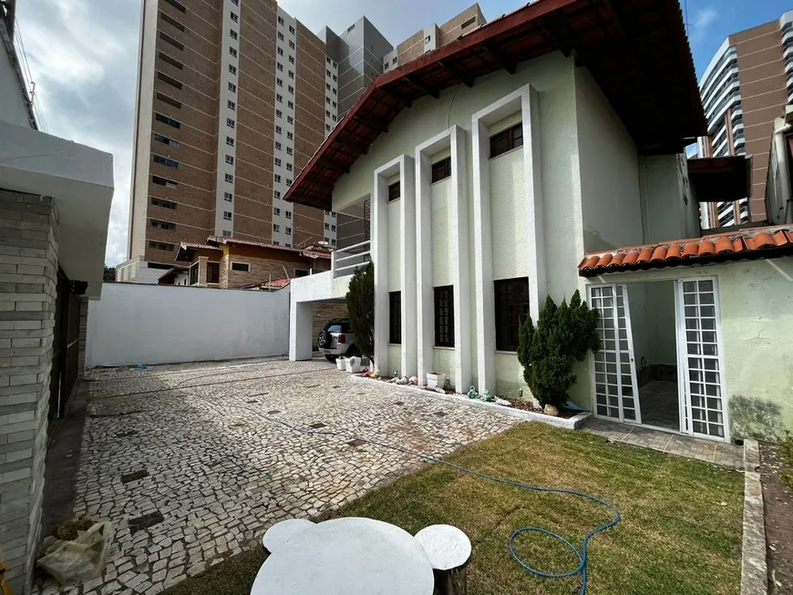 Foto 1 de Apartamento com 4 Quartos à venda, 250m² em Engenheiro Luciano Cavalcante, Fortaleza