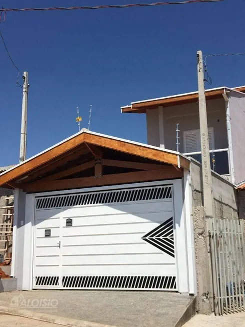 Foto 1 de Sobrado com 2 Quartos à venda, 150m² em Barreiro Rural, Taubaté