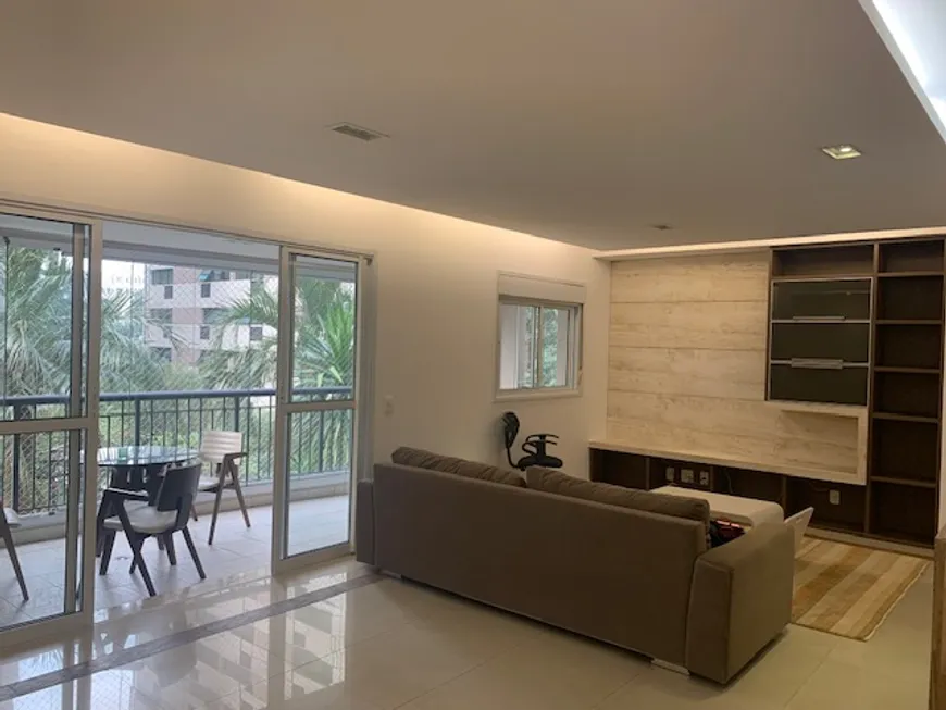 Foto 1 de Apartamento com 3 Quartos para alugar, 139m² em Bela Vista, São Paulo