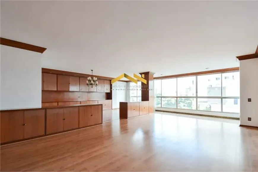 Foto 1 de Apartamento com 3 Quartos à venda, 277m² em Higienópolis, São Paulo