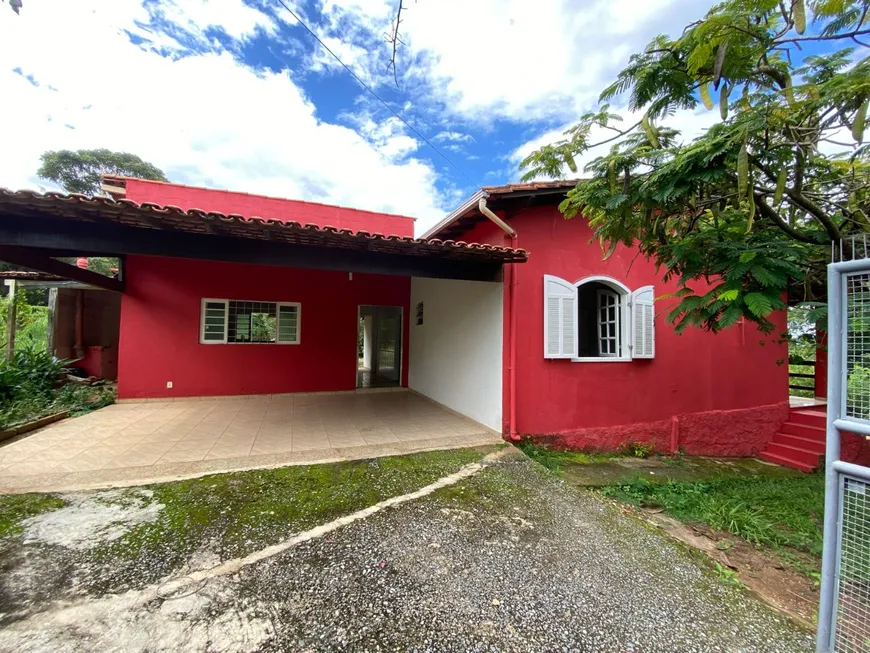 Foto 1 de Casa com 4 Quartos à venda, 200m² em Fidalgo, Pedro Leopoldo