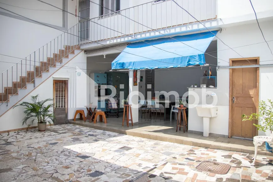 Foto 1 de Casa com 4 Quartos à venda, 217m² em Penha, Rio de Janeiro