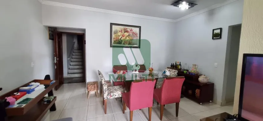 Foto 1 de Apartamento com 3 Quartos à venda, 85m² em Saraiva, Uberlândia