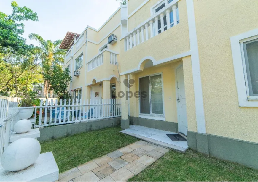 Foto 1 de Casa de Condomínio com 4 Quartos à venda, 178m² em Recreio Dos Bandeirantes, Rio de Janeiro