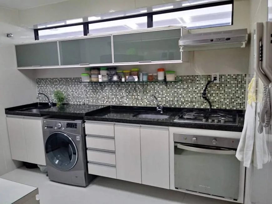 Foto 1 de Apartamento com 3 Quartos à venda, 68m² em Encruzilhada, Recife