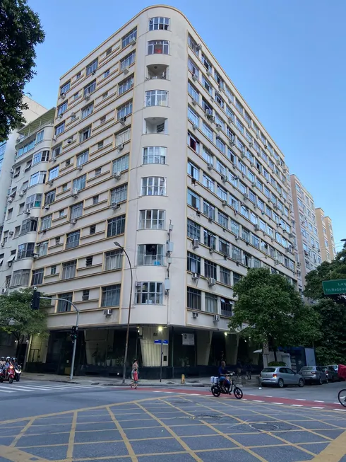 Foto 1 de Apartamento com 1 Quarto à venda, 47m² em Copacabana, Rio de Janeiro